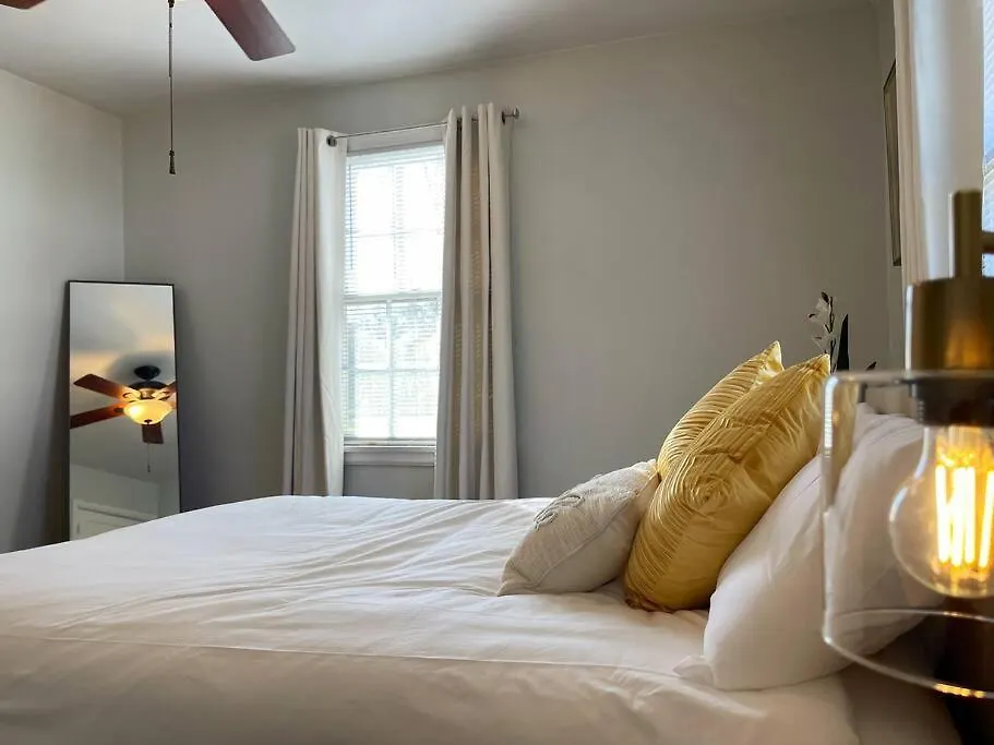 East Hill Oasis Near Beaches & Downtown Pensacola Apartment