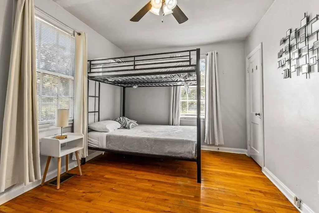 East Hill Oasis Near Beaches & Downtown Pensacola