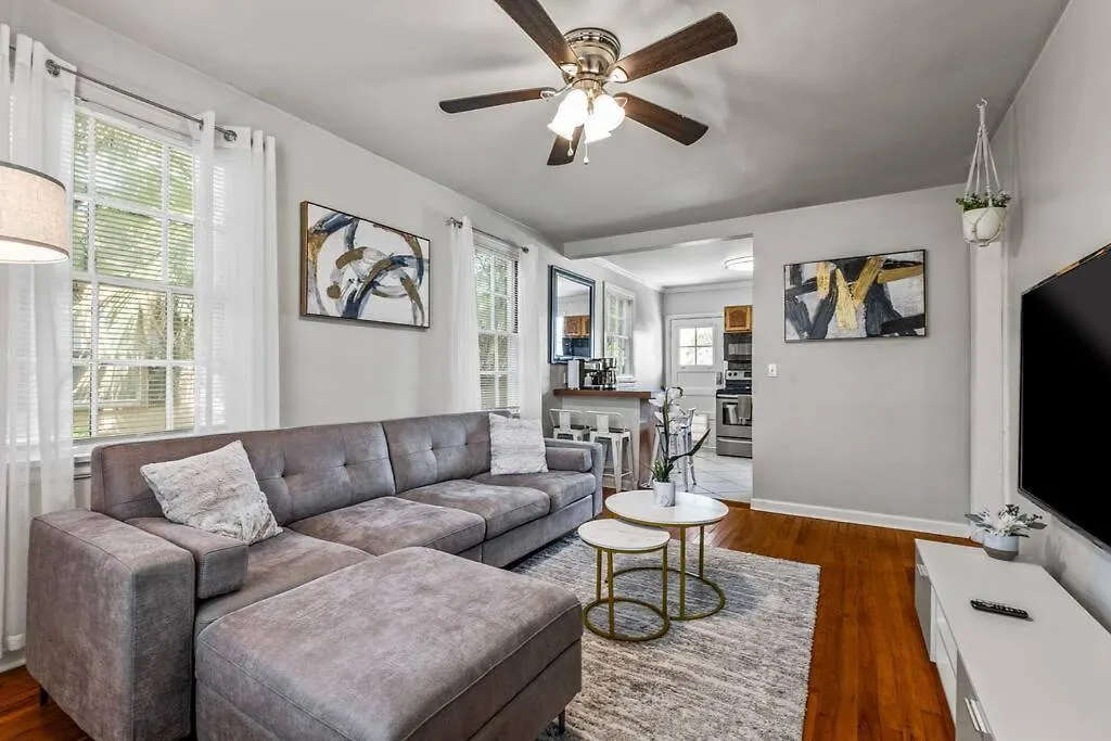 East Hill Oasis Near Beaches & Downtown Pensacola