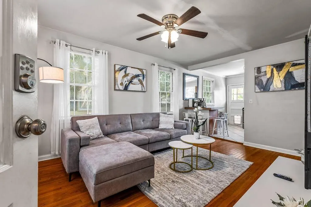 East Hill Oasis Near Beaches & Downtown Pensacola