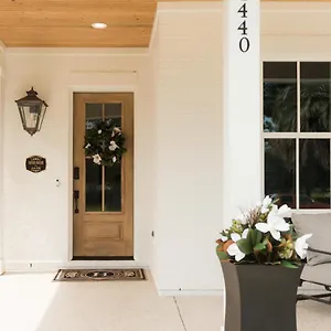  Bed & Breakfast Haven House